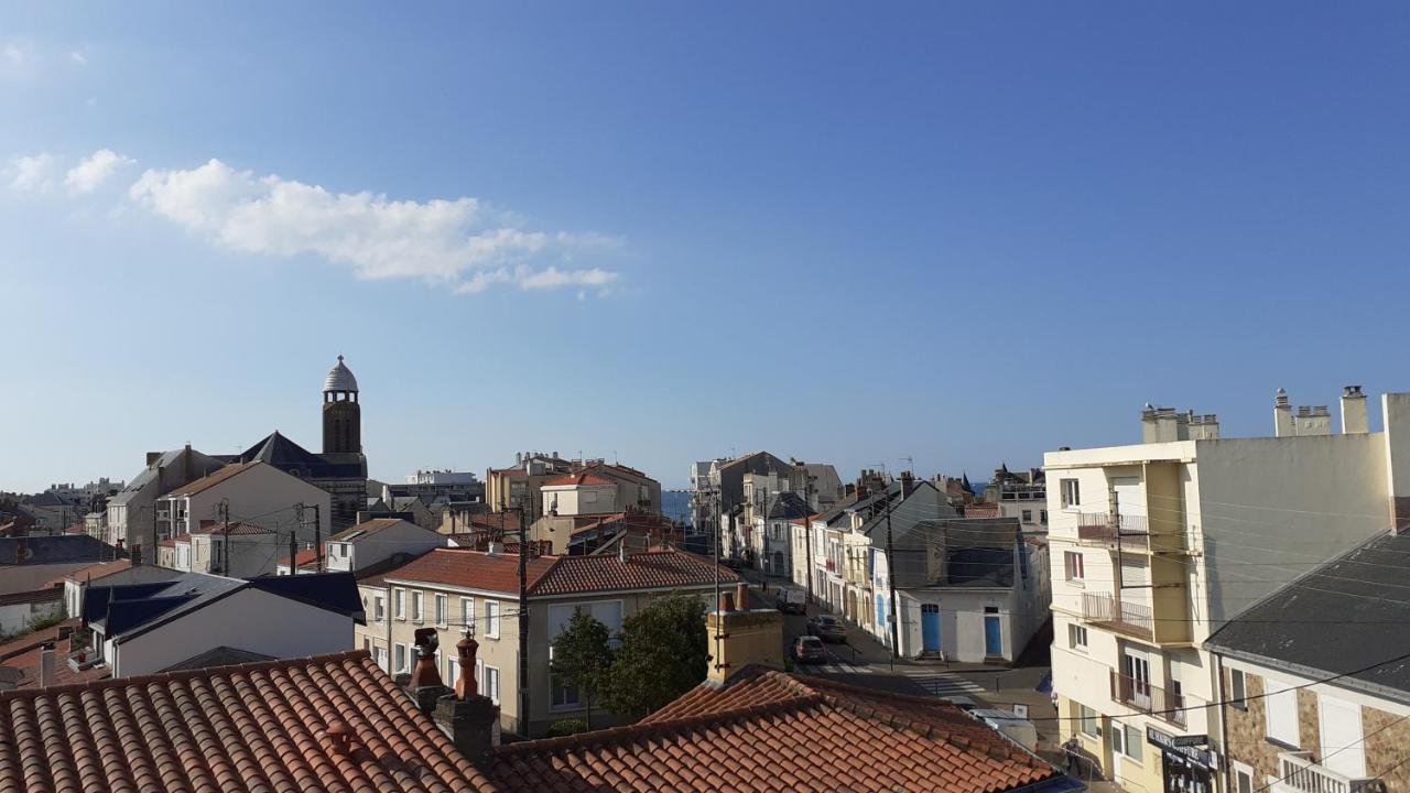 Quartier Arago - Appartement Spacieux Et Lumineux เลส์ซาบล์-โดล็อนน์ ภายนอก รูปภาพ